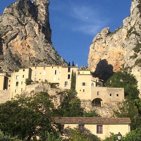 Hotel Particulier Des Lumieres Moustiers-Sainte-Marie Luaran gambar